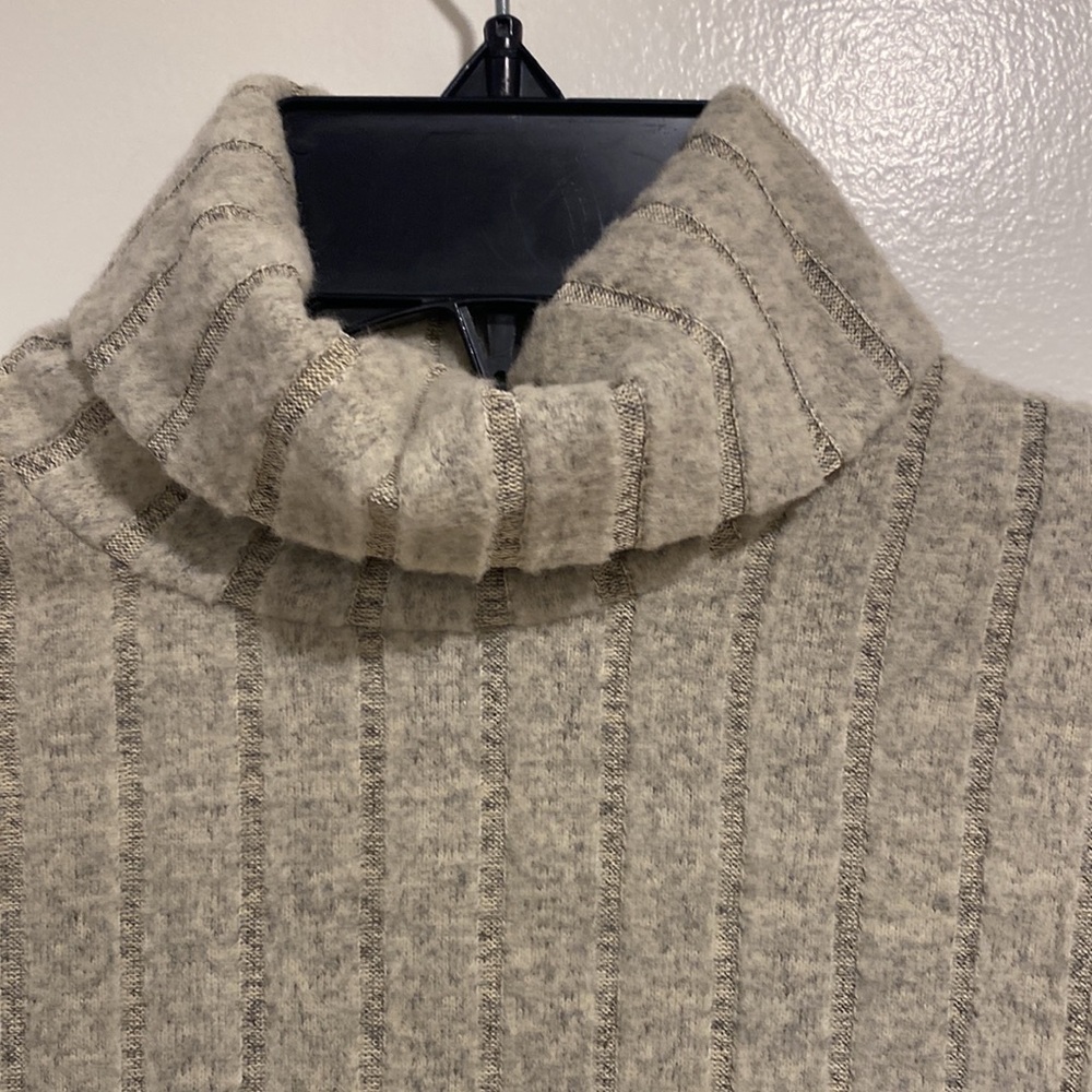 Shein tunic turtleneck - Picture 2 of 5
